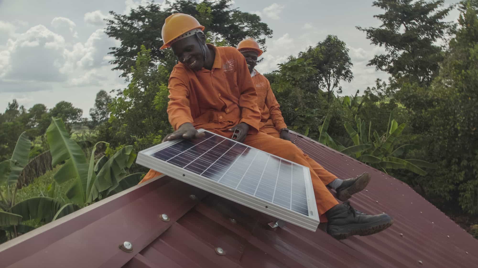 Uganda_SolarNow-23_impact_investing